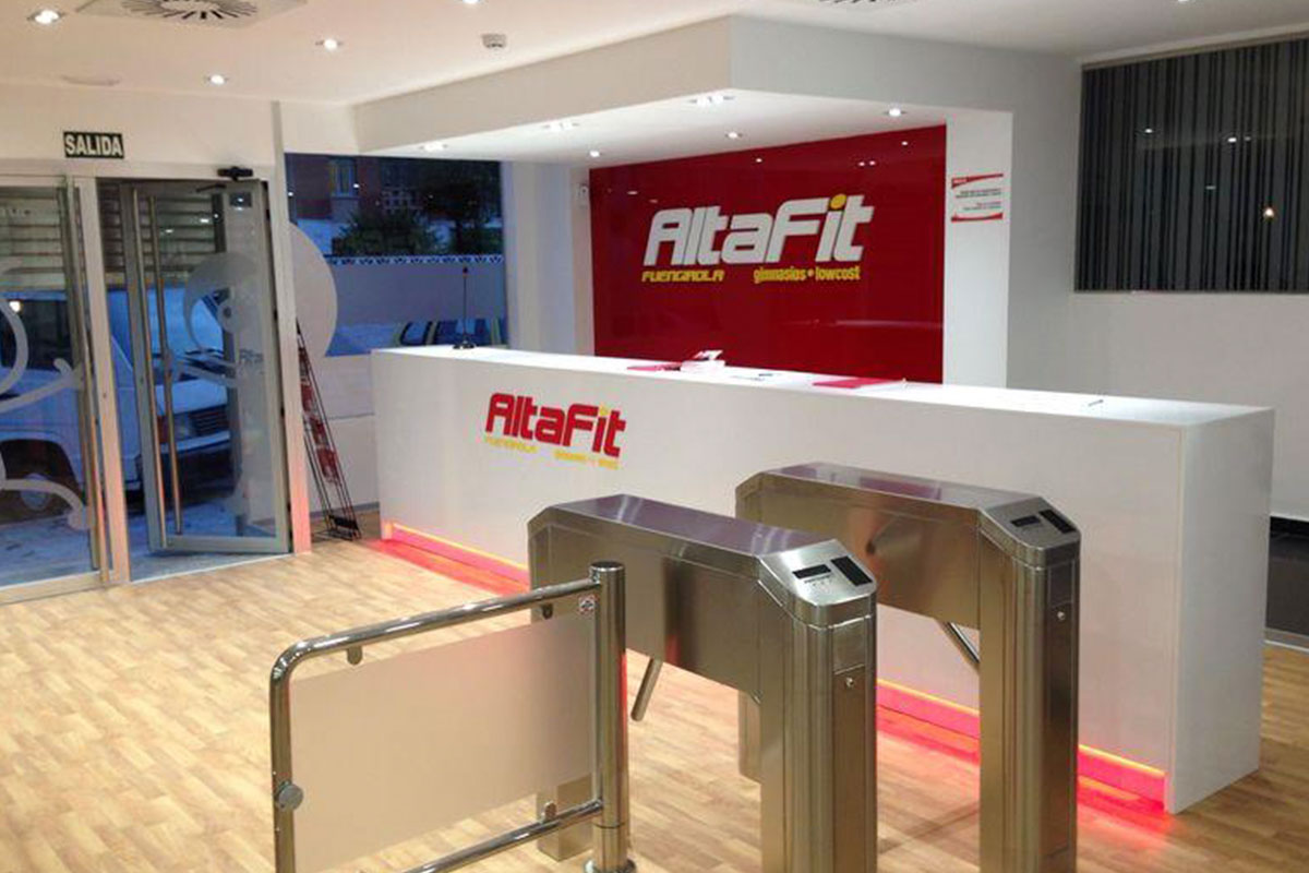 Ejemplo de Reforma y Adecuación de Local Comercial